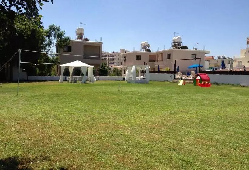 Maricosta Apartments