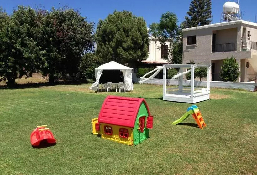 Maricosta Apartments