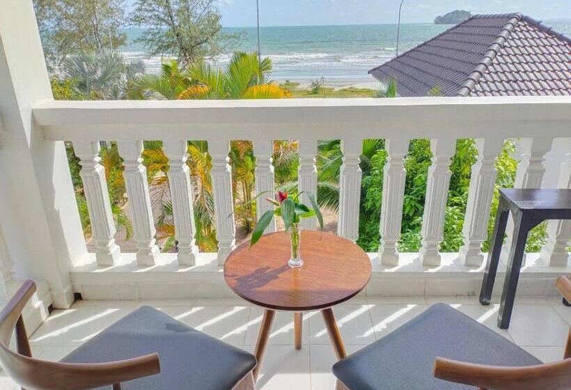 Mary Beach Hotel & Resort