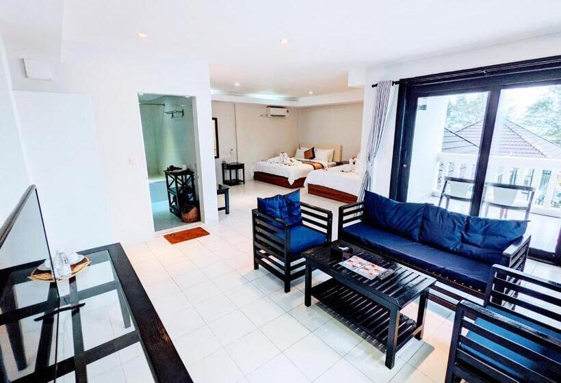 Mary Beach Hotel & Resort