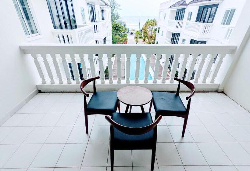 Mary Beach Hotel & Resort