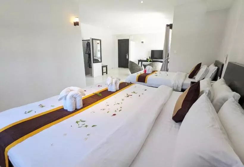 Mary Beach Hotel & Resort