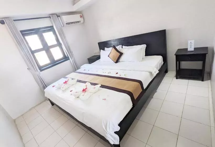 Mary Beach Hotel & Resort