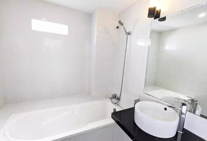 Mary Beach Hotel & Resort