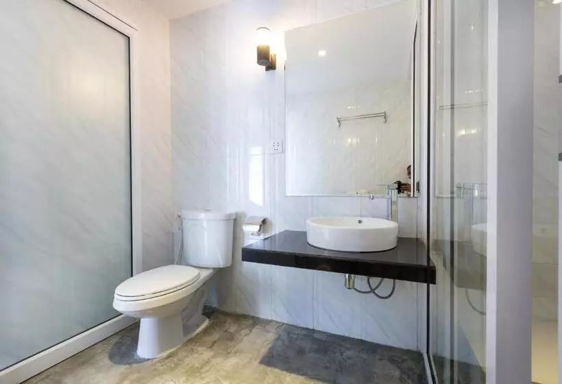 Mary Beach Hotel & Resort