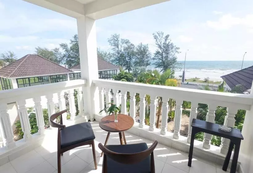 Mary Beach Hotel & Resort