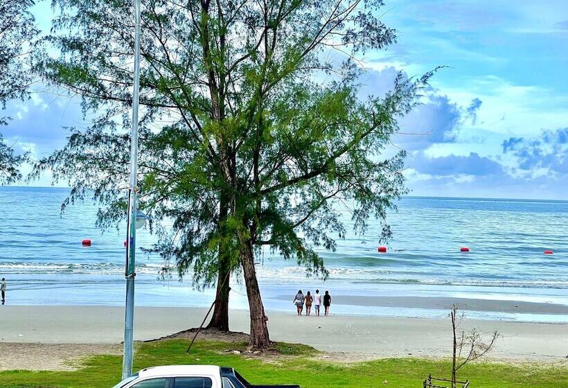 Mary Beach Hotel & Resort