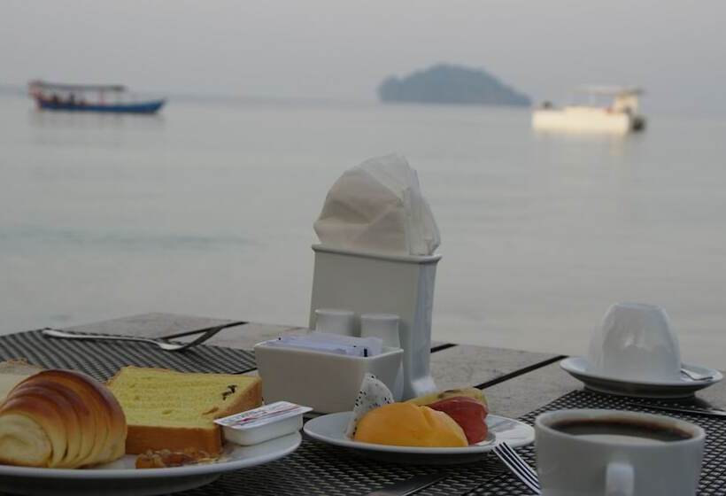 Mary Beach Hotel & Resort