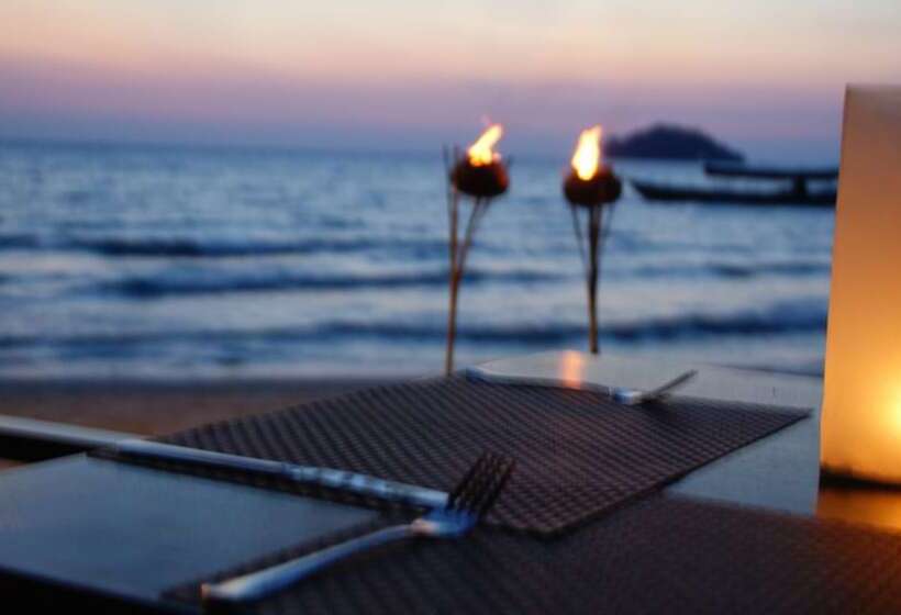 Mary Beach Hotel & Resort