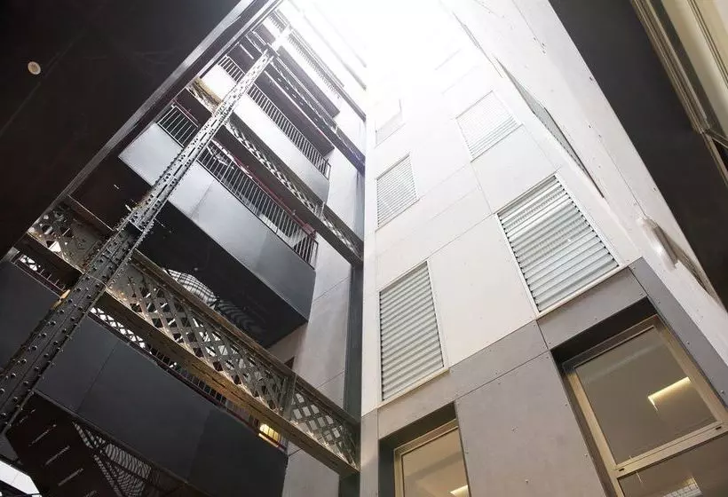 MH Apartments Central Barcelona