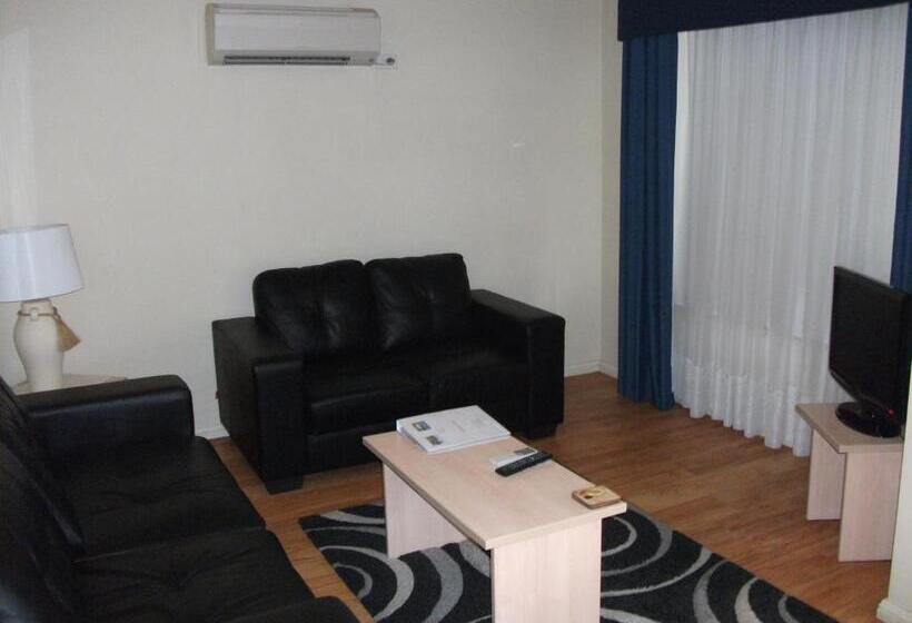 モーテル Baybrook Motor Inn