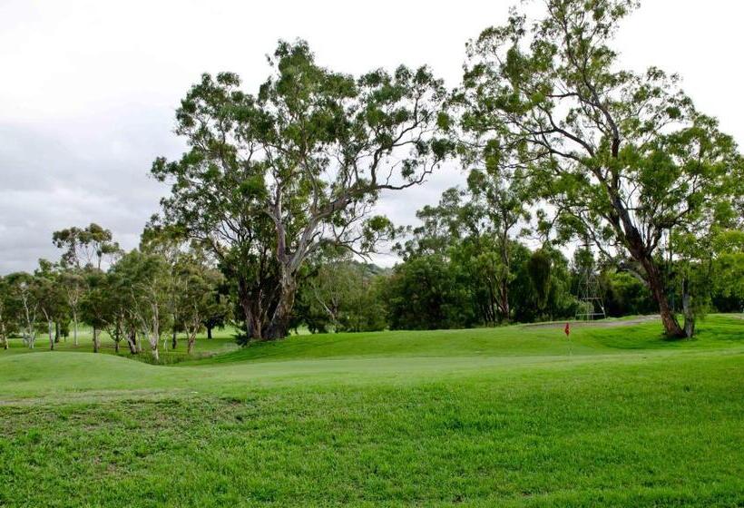 モーテル Baybrook Motor Inn