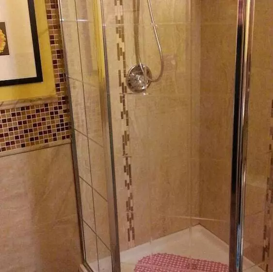 پانسیون Heather Place Inn