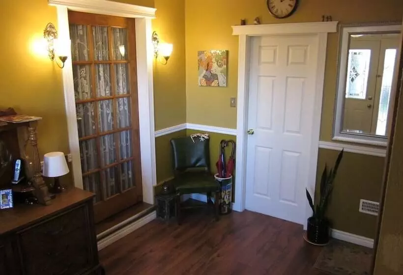 پانسیون Heather Place Inn