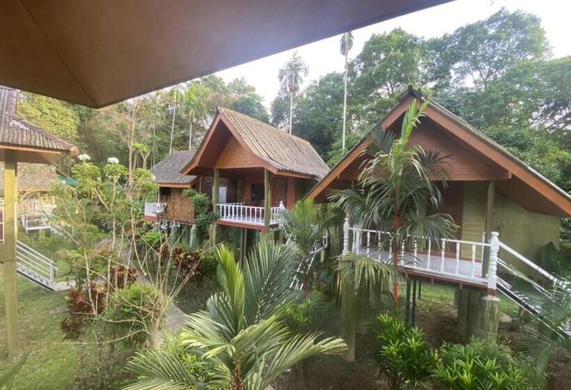 Пансион Khao Sok Jungle Huts Resort