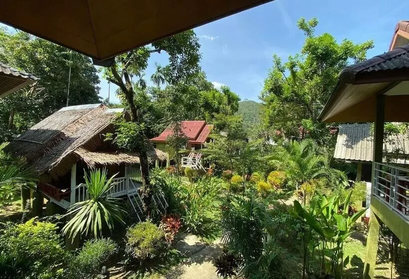 Пансион Khao Sok Jungle Huts Resort