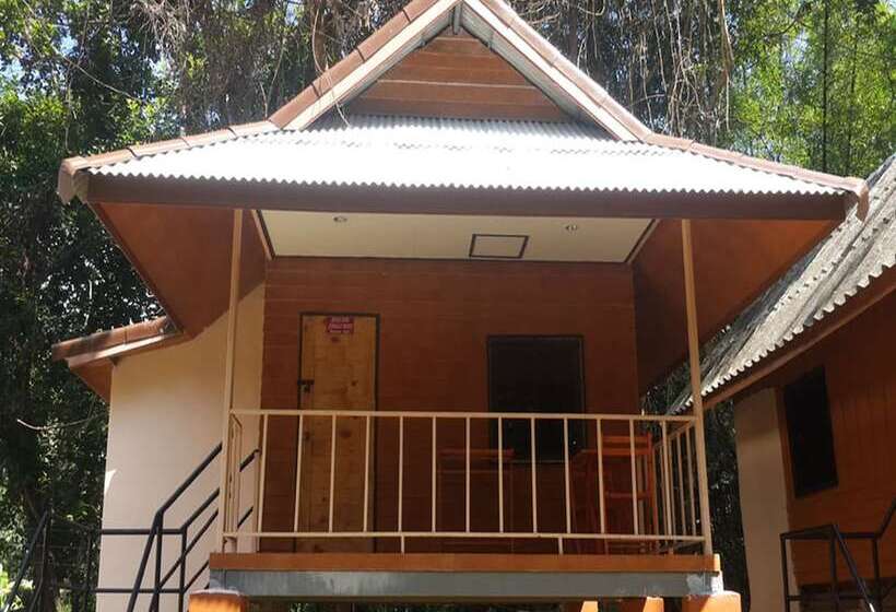 Пансион Khao Sok Jungle Huts Resort