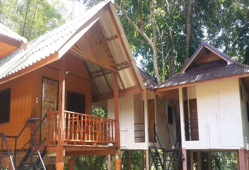 Пансион Khao Sok Jungle Huts Resort