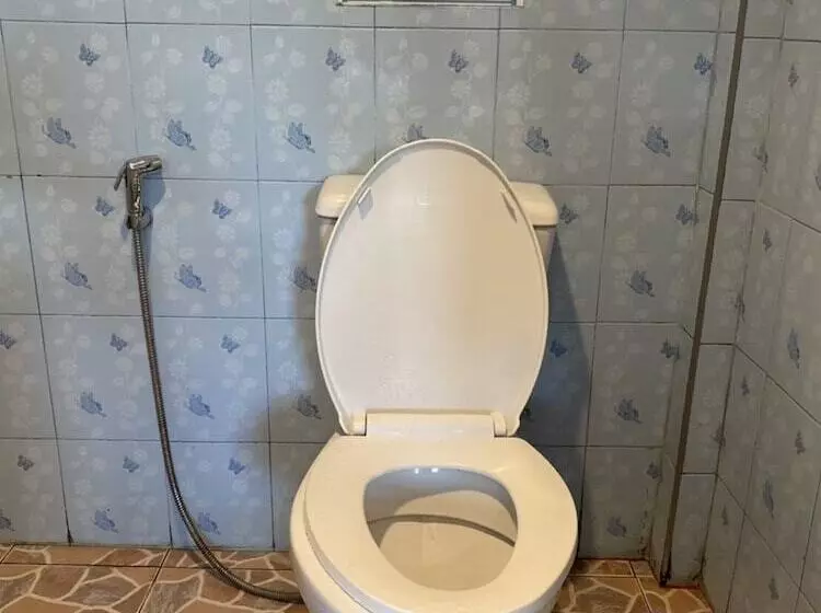 Пансион Khao Sok Jungle Huts Resort