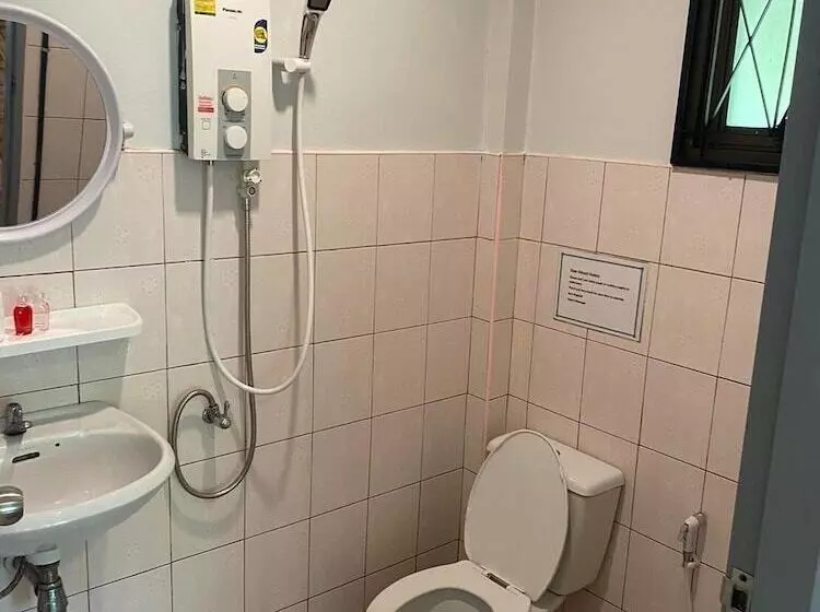 Пансион Khao Sok Jungle Huts Resort