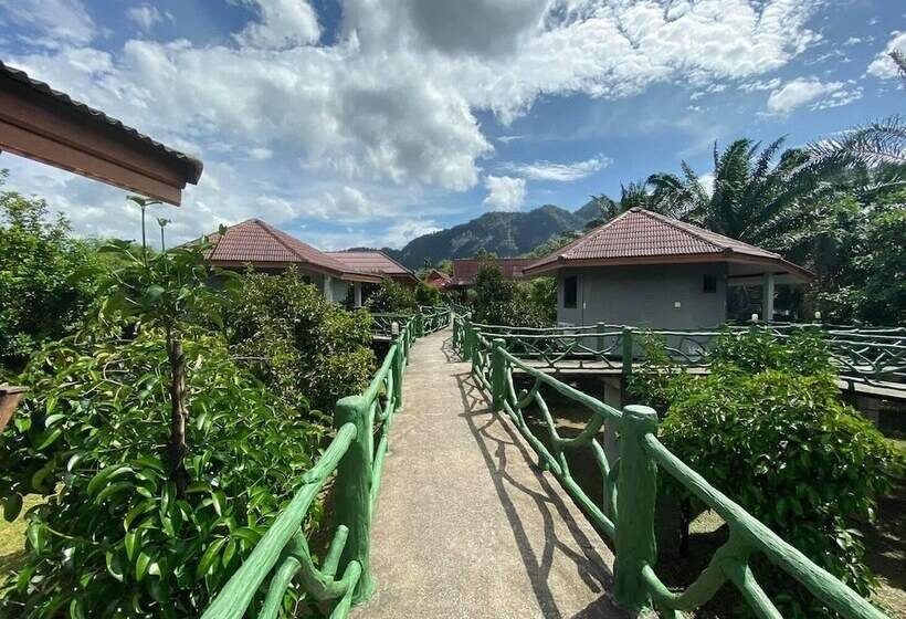 Пансион Khao Sok Jungle Huts Resort