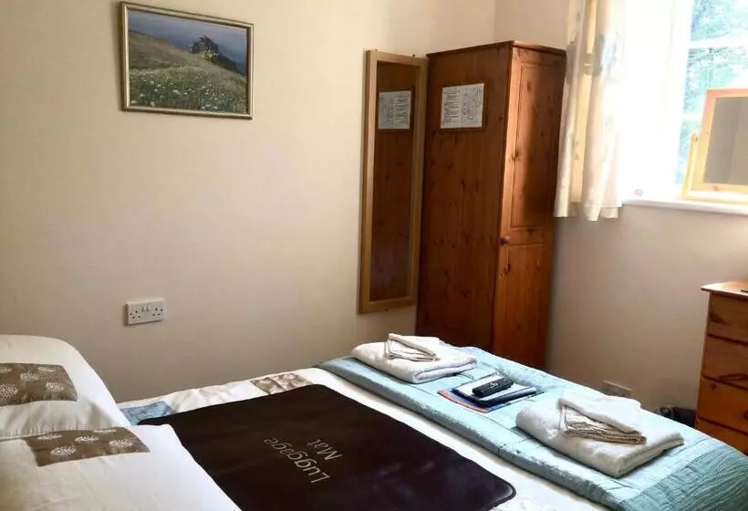 פנסיון Rosalie Guest House