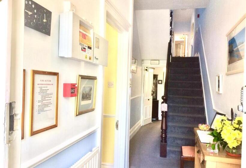 膳宿费 Rosalie Guest House