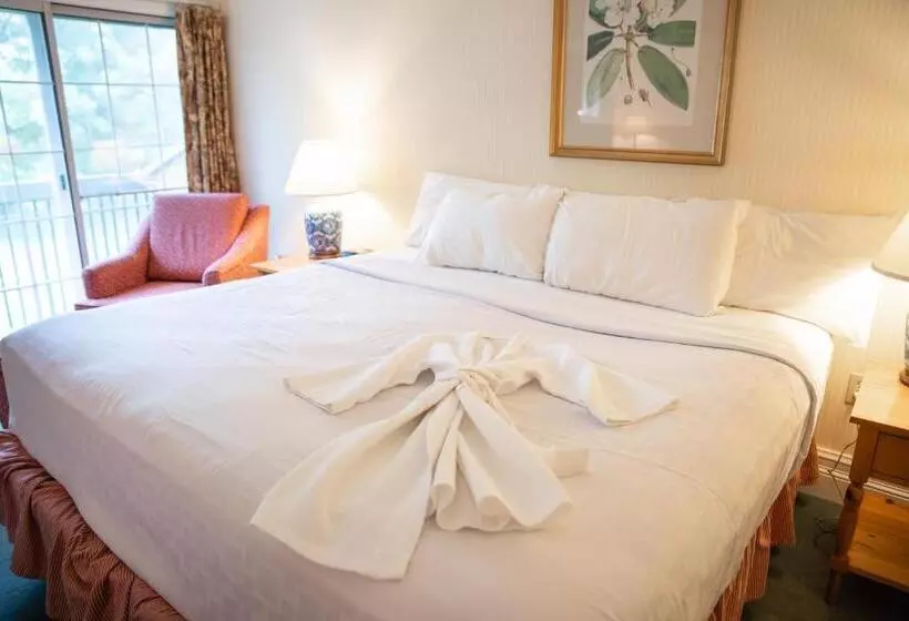 Briars Resort And Spa