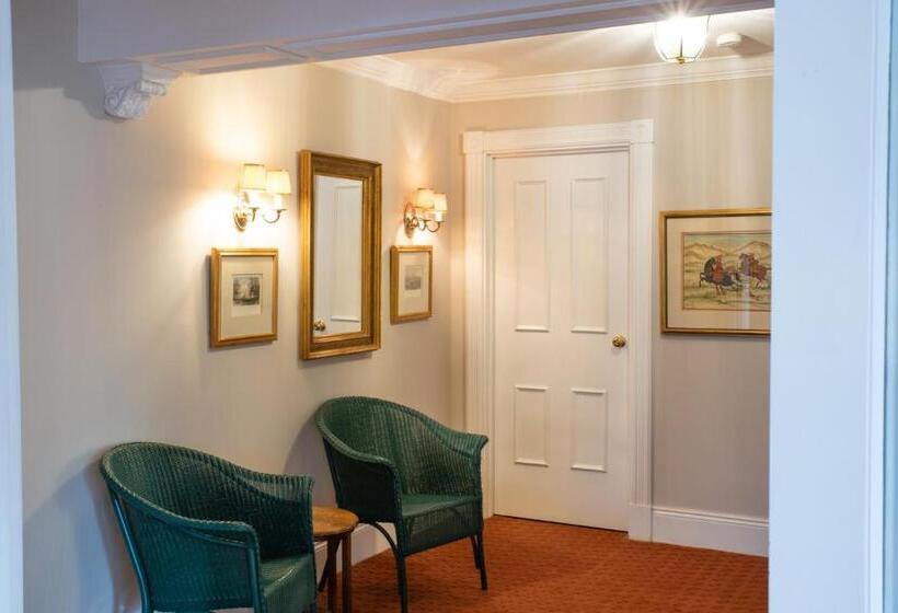 Briars Resort And Spa