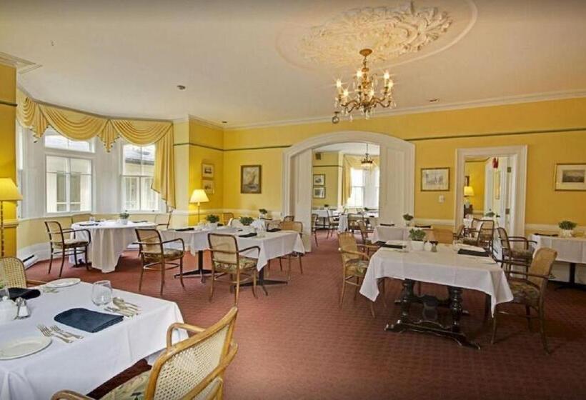 Briars Resort And Spa