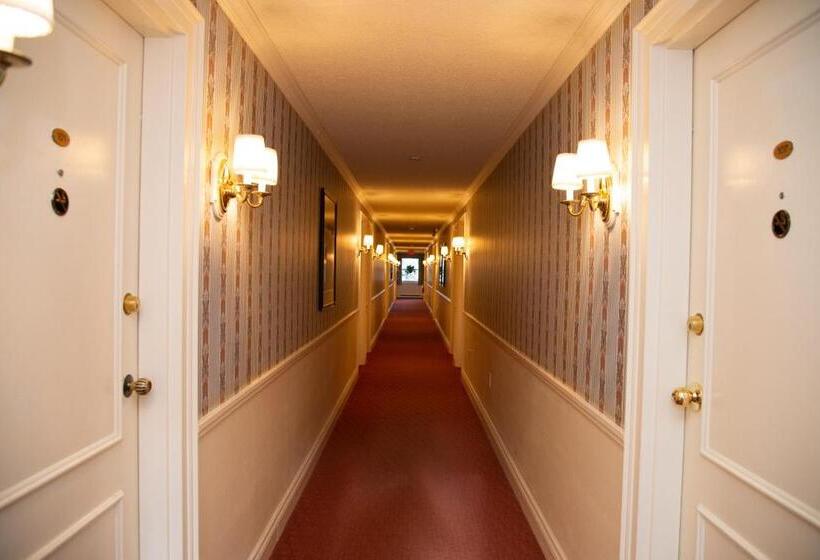 Briars Resort And Spa