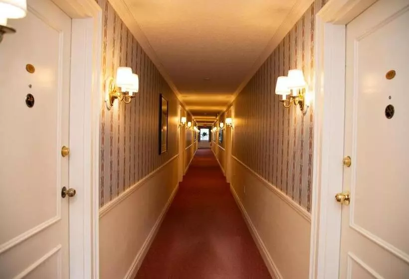 Briars Resort And Spa