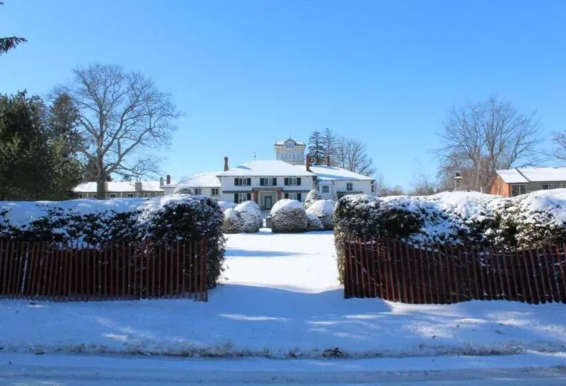 Briars Resort And Spa