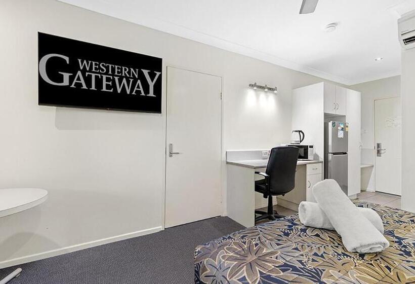 Western Gateway Motel And Apartments