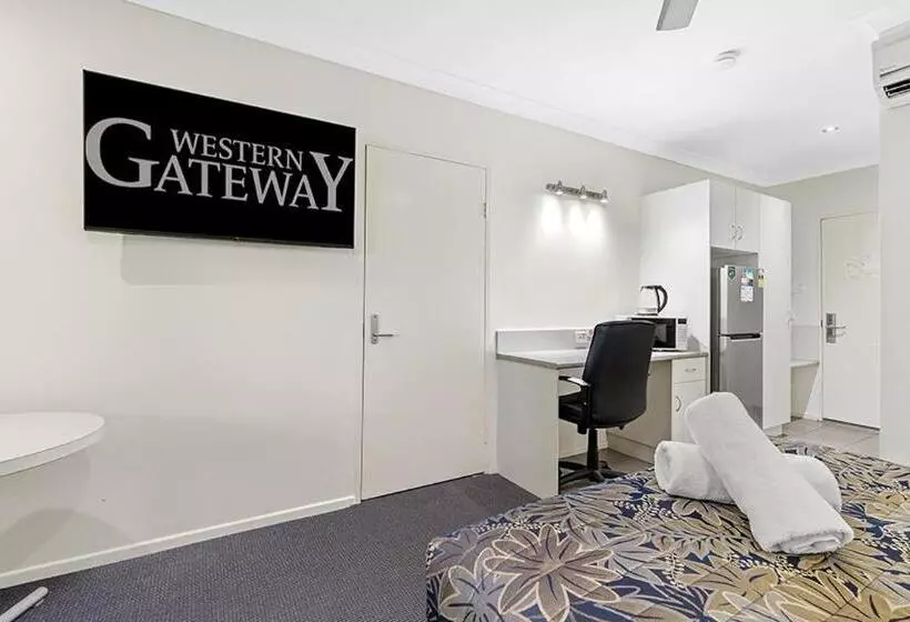 Western Gateway Motel And Apartments