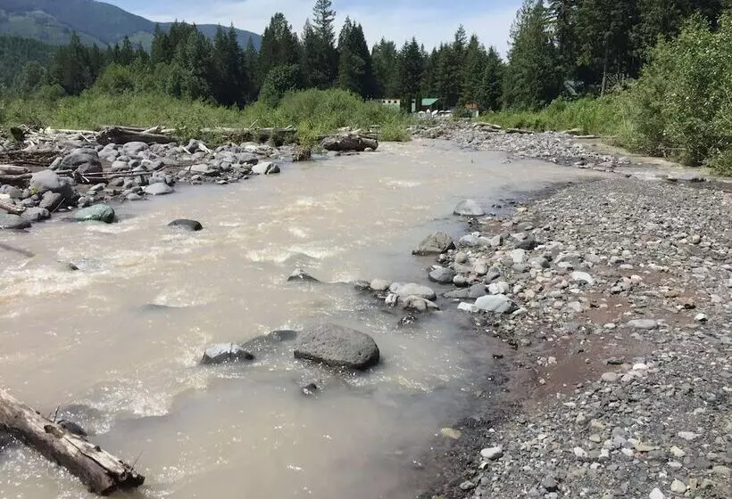 78mbr   Wood Stove   Wifi   Pets Ok   Bbq   Sleeps 6