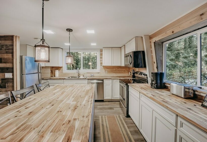 78mbr Wood Stove Wifi Pets Ok Bbq Sleeps 6