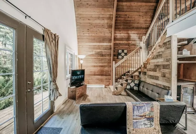 78mbr   Wood Stove   Wifi   Pets Ok   Bbq   Sleeps 6