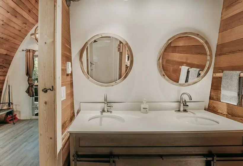 78mbr   Wood Stove   Wifi   Pets Ok   Bbq   Sleeps 6