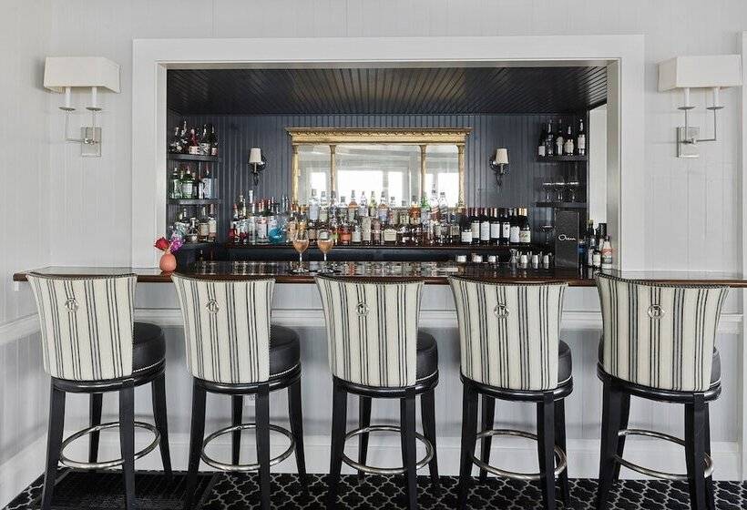 Отель Cape Arundel Inn Club House