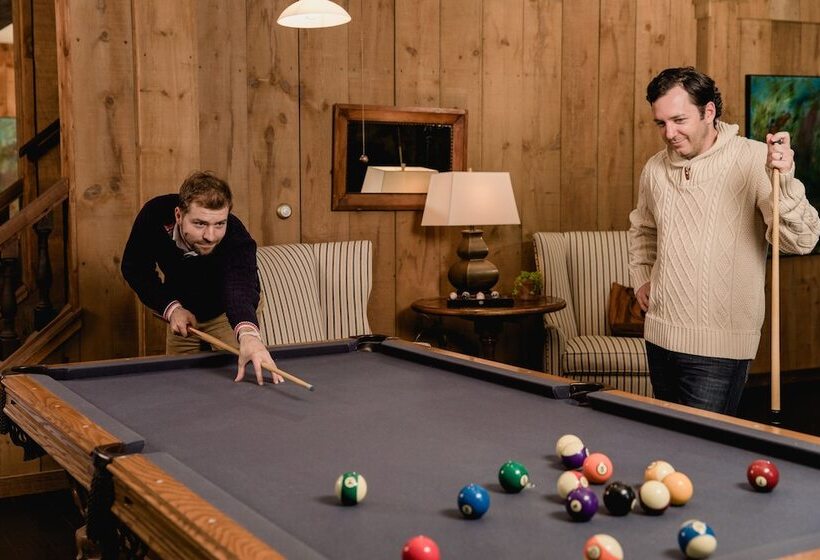 Отель Cape Arundel Inn Club House