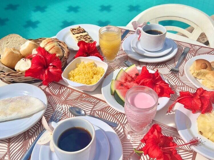 ホテル Pousada Porto Henrris