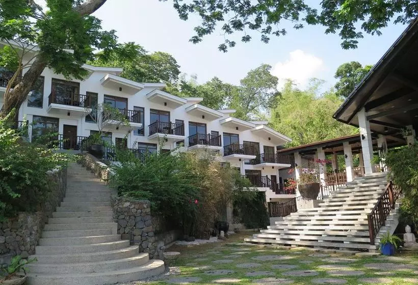 Aiyanar Beach And Dive Resort