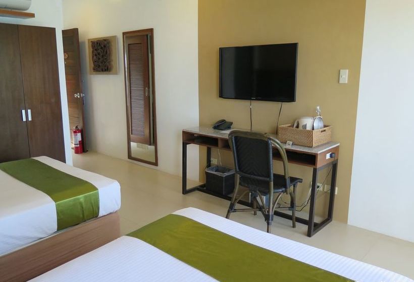 Aiyanar Beach And Dive Resort