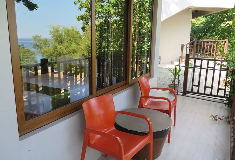 Aiyanar Beach And Dive Resort