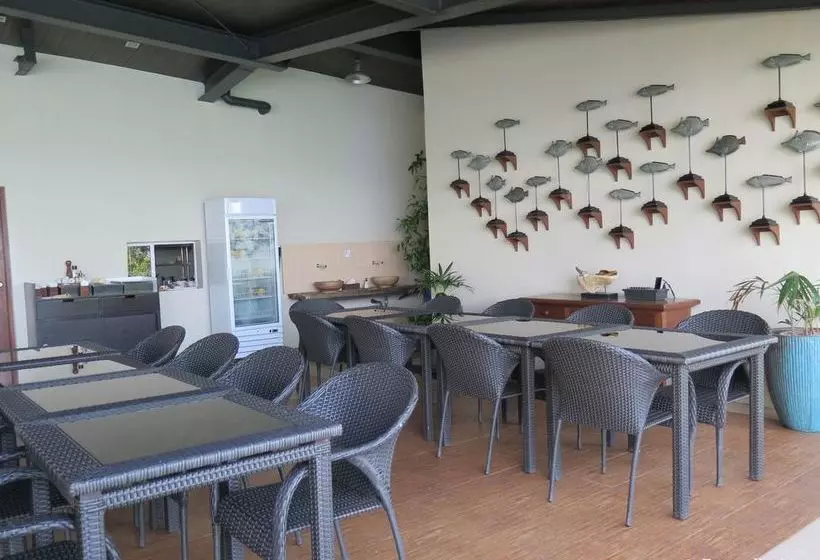 Aiyanar Beach And Dive Resort