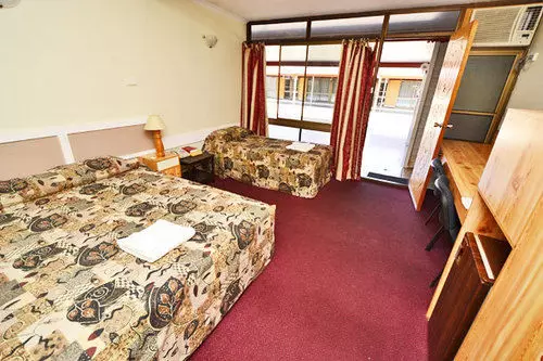 Biloela Centre Motel & Steakhouse Restaurant