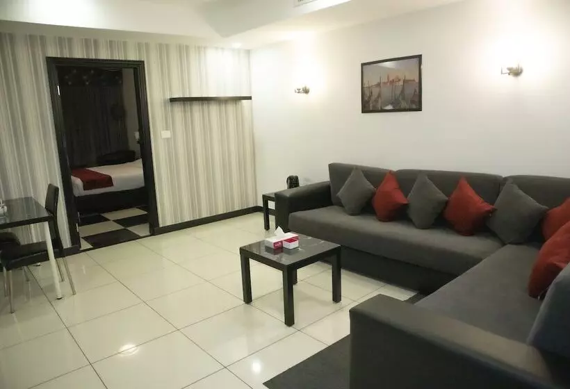Easy Inn Hotel Suites