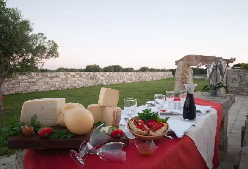 فندق Agriturismo Il Megalite