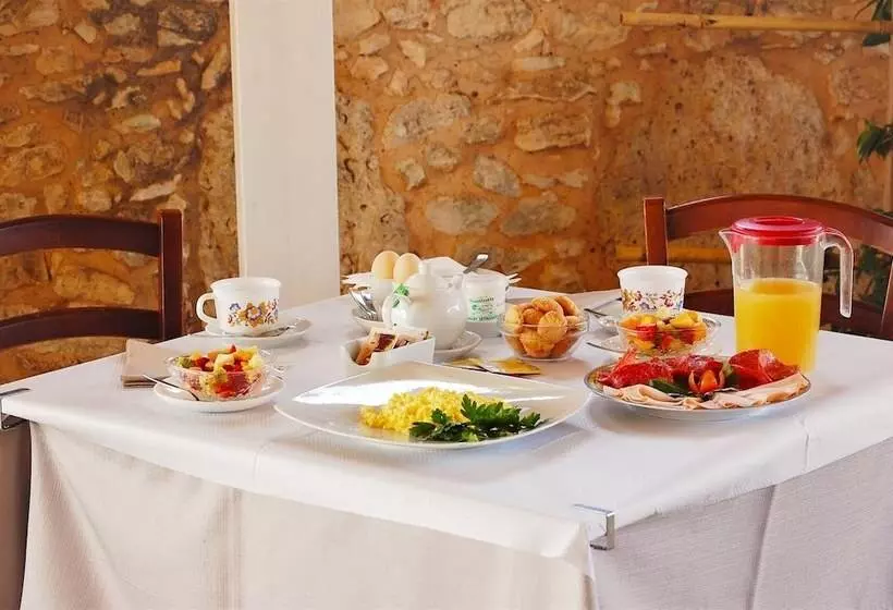 فندق Agriturismo Il Megalite